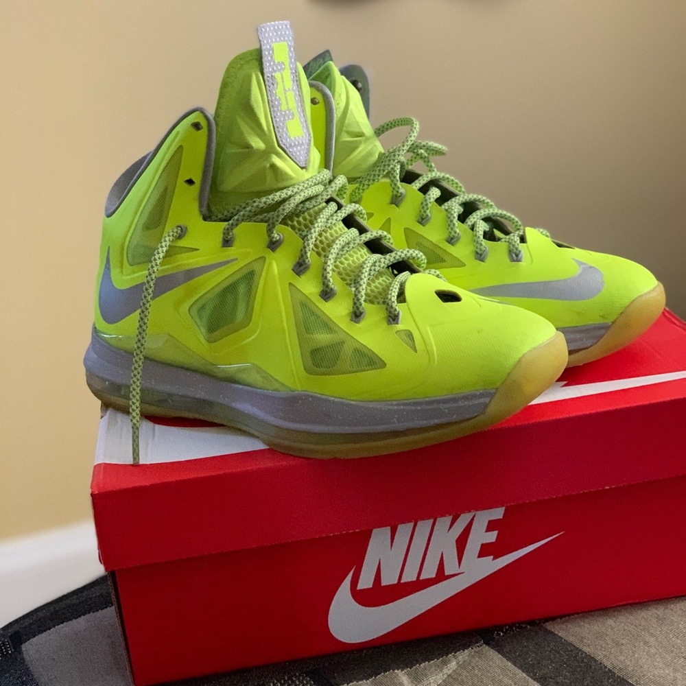 Lebron 10 VOLT